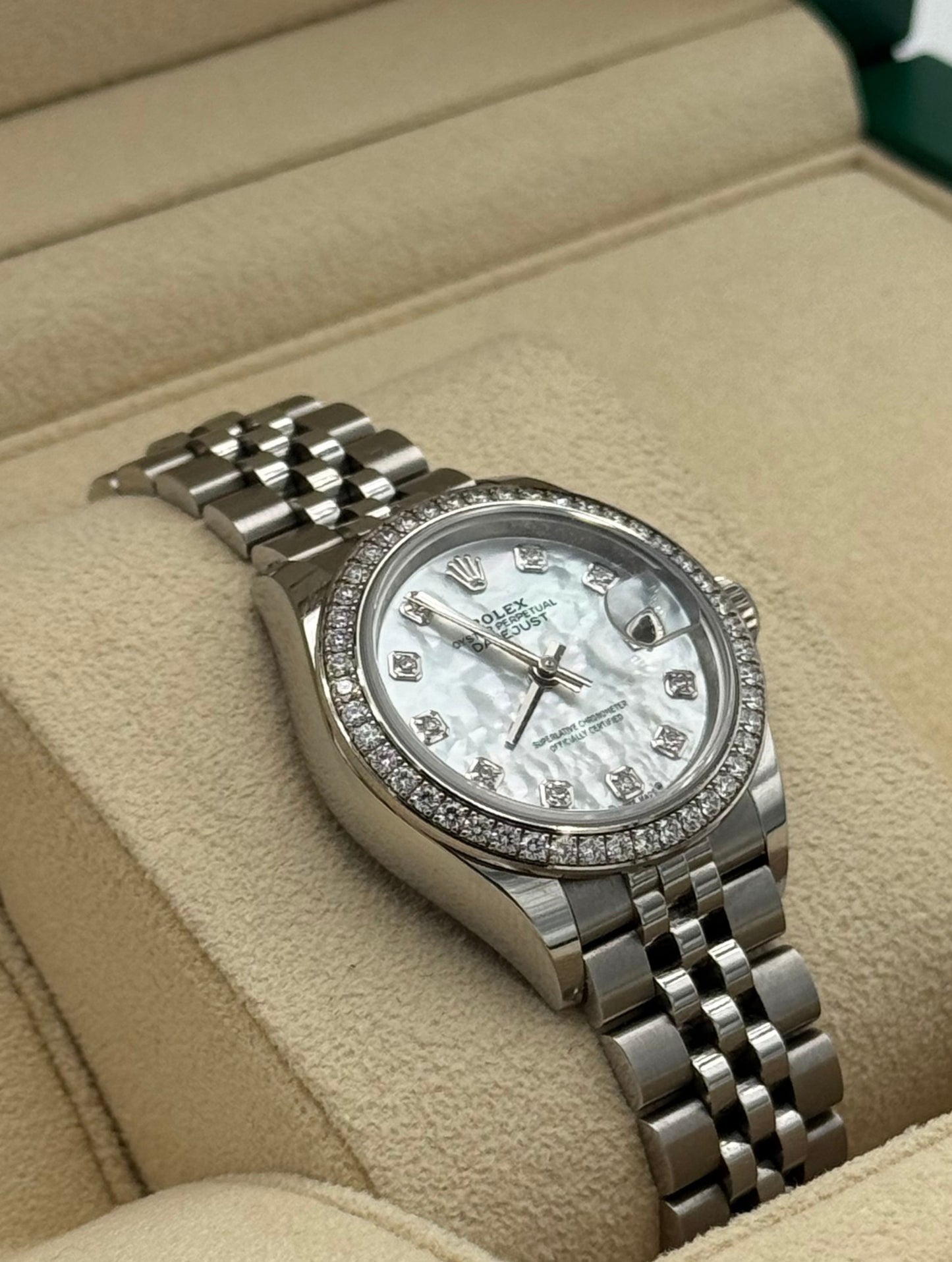 Rolex Lady-Datejust 28mm Mother of Pearl Dial RBR