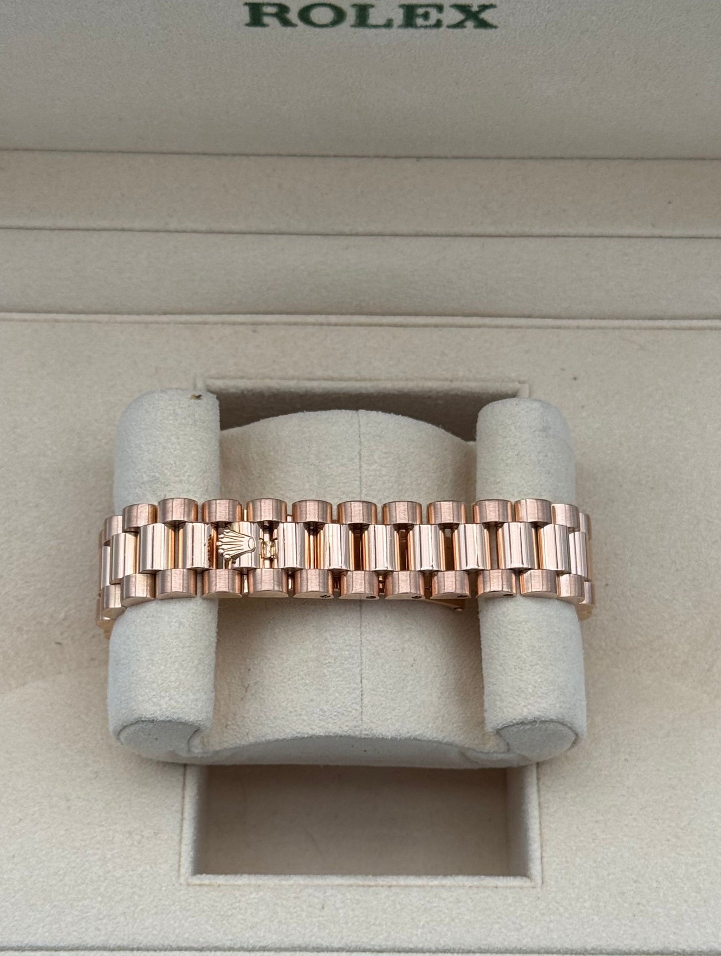 Rolex Datejust 31mm Rose Gold Sundust Dial