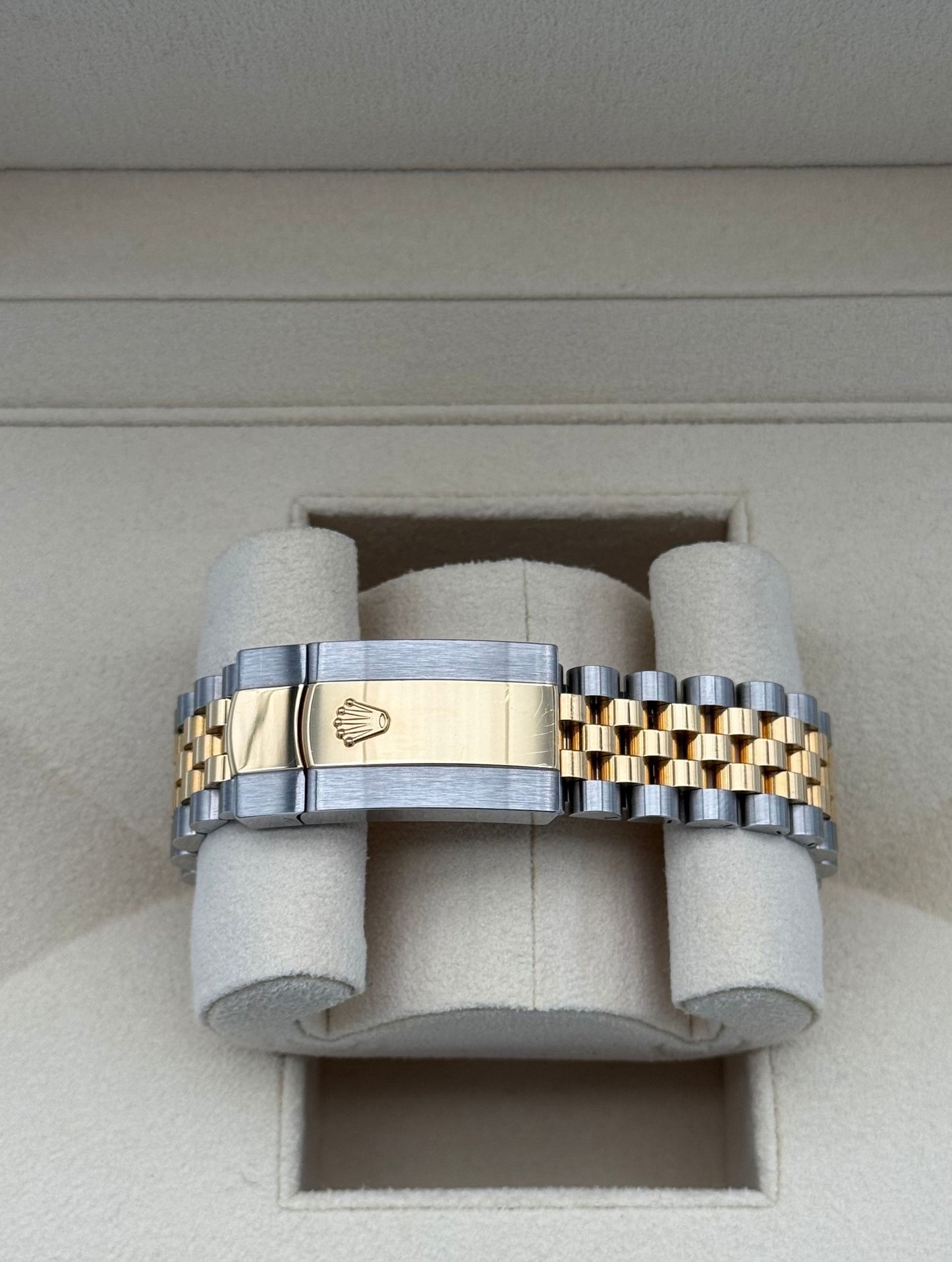 Rolex Datejust 36mm Steel/Gold Silver Dial