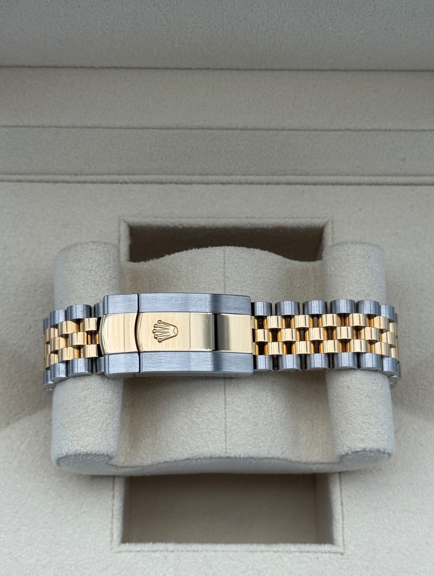 Rolex Datejust 36mm Steel/Gold Motif Diamonds Dial