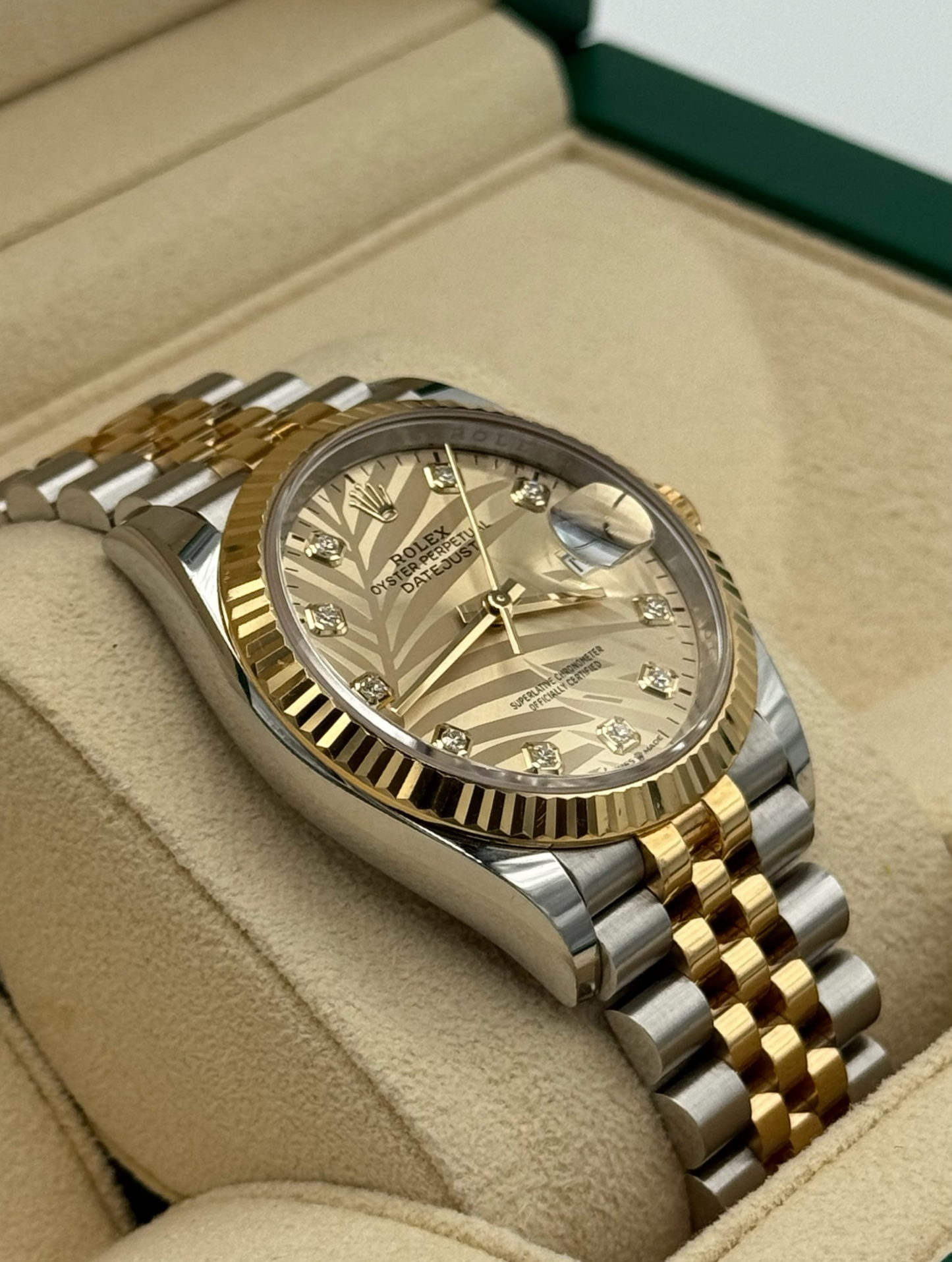 Rolex Datejust 36mm Steel/Gold Palm Diamond Dial
