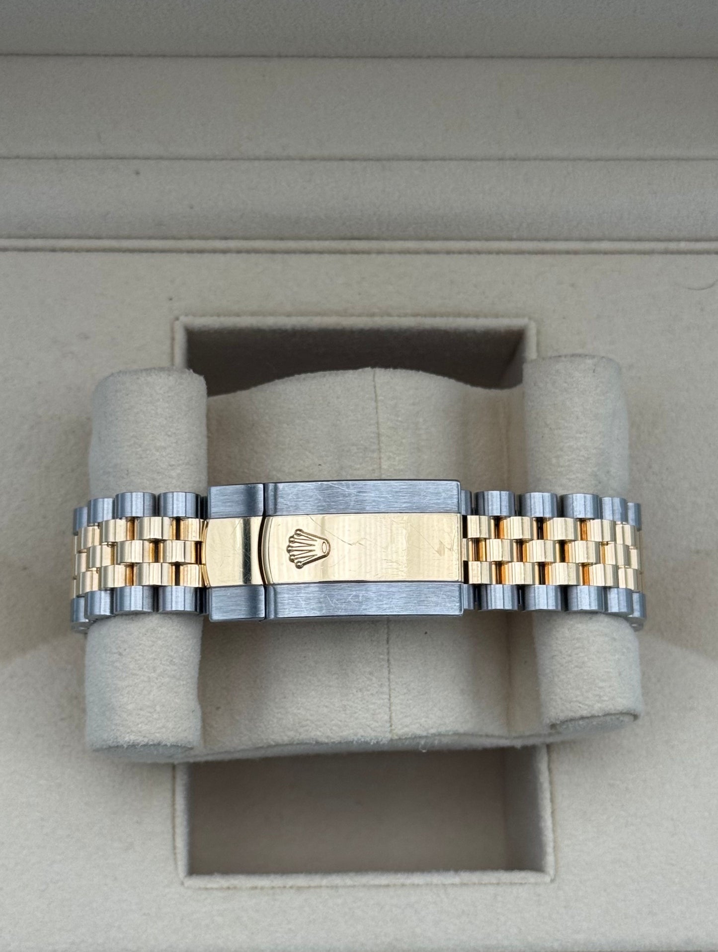 Rolex Datejust 41mm Steel / Gold Silver Dial