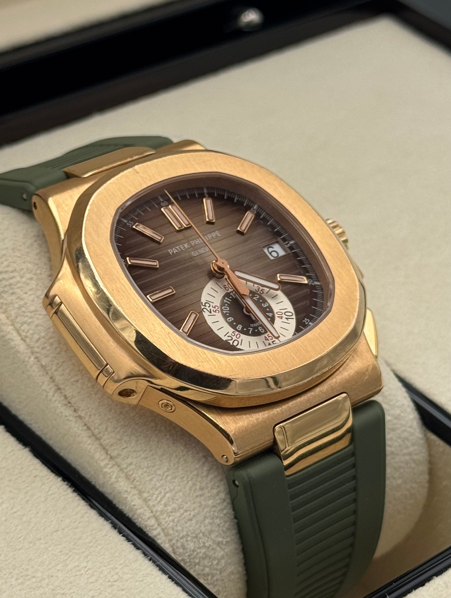 Patek Philippe Nautilus 5980R-001