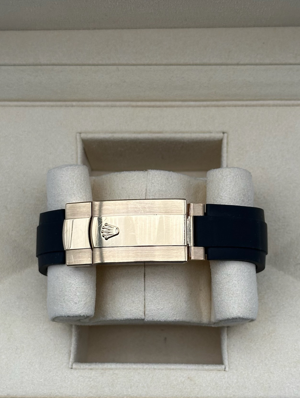 Rolex Sky Dweller Oysterflex Oro Esf. Negra