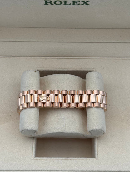 Rolex Datejust 31mm Rose Gold Sundust Dial