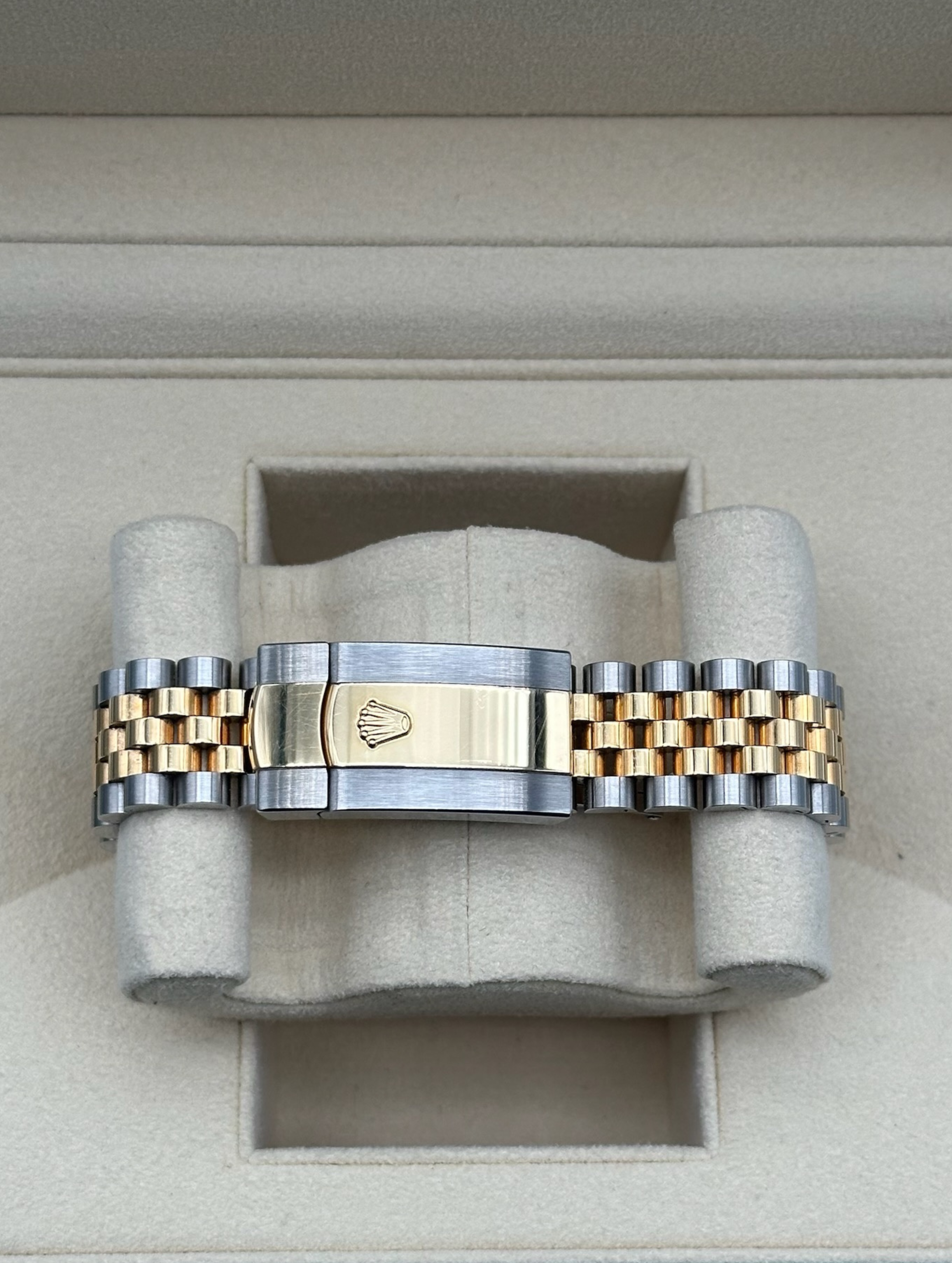 Rolex Datejust 36mm Steel/Gold Motif Diamonds Dial