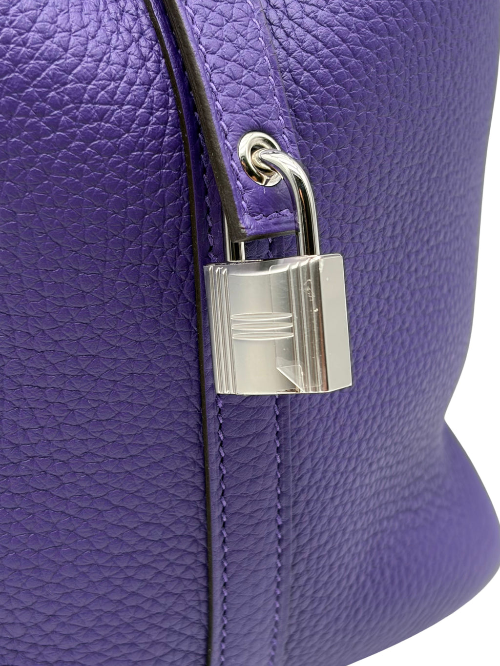 Hermès Picotin 22 Clemence Purple Palladium Hardware