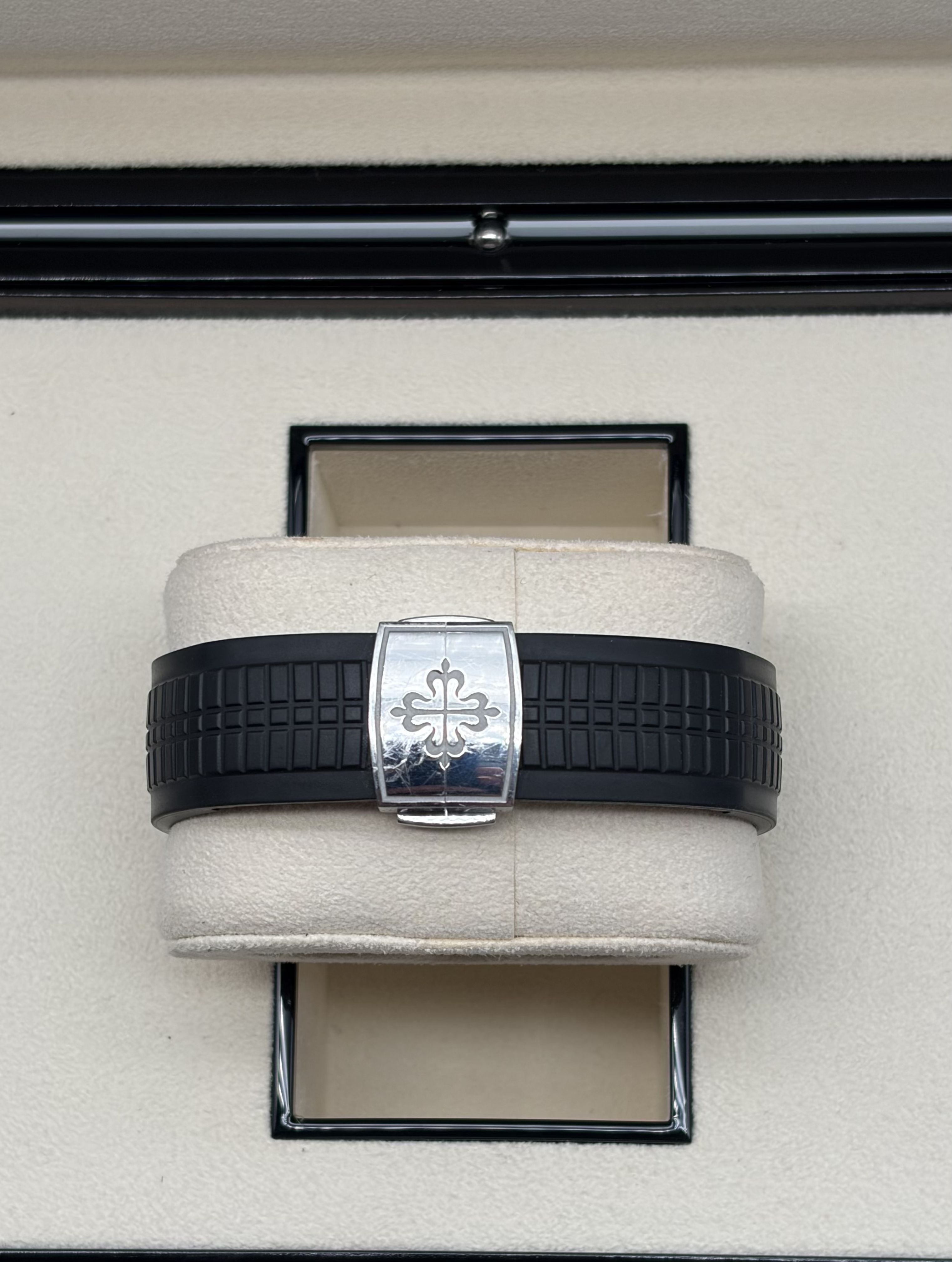 Patek Philippe Aquanaut 5167A-001