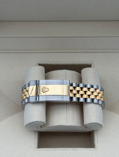 Rolex Datejust 36mm Steel/Gold Silver Dial