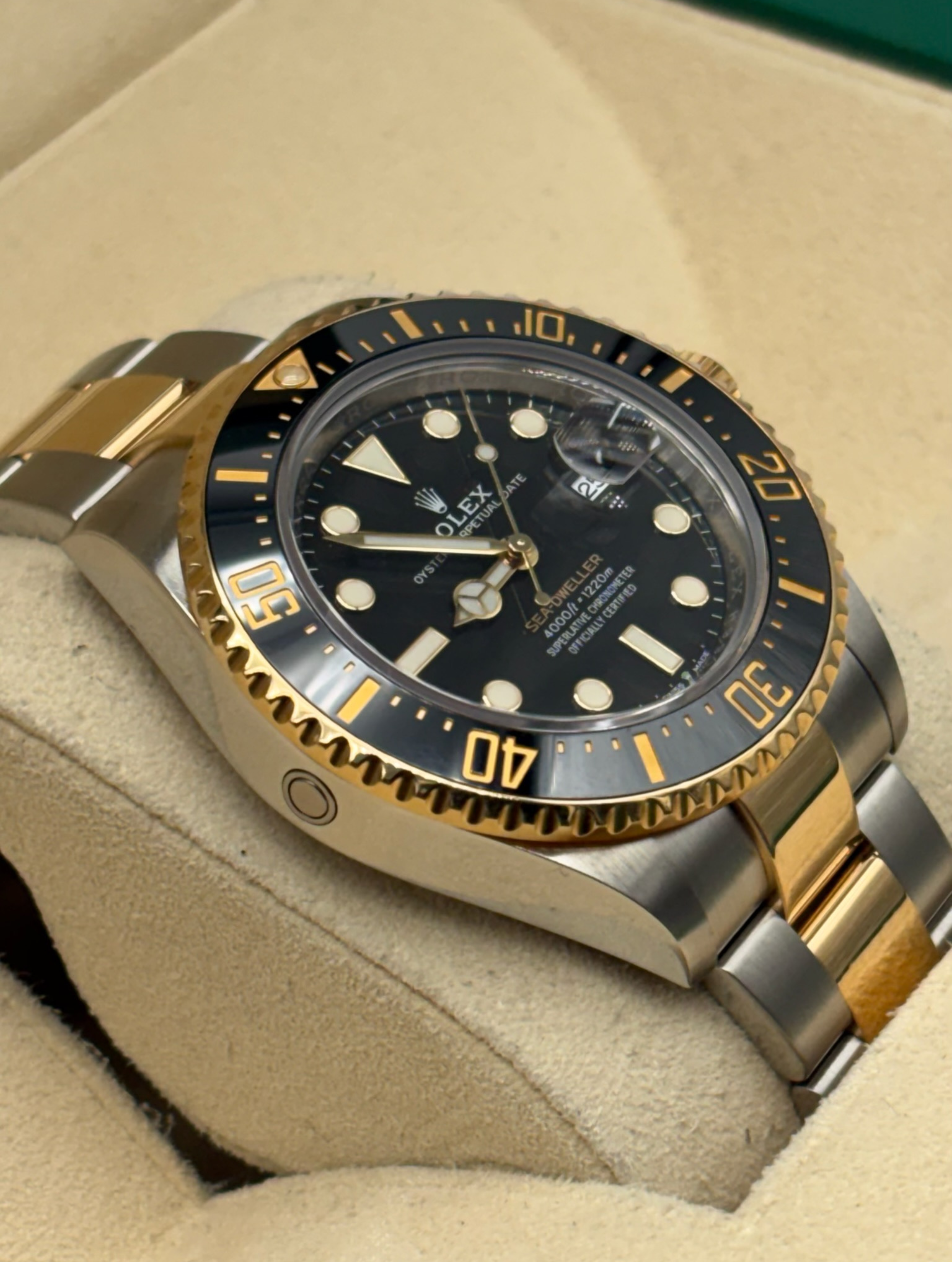 Rolex Sea Dweller Steel/Gold
