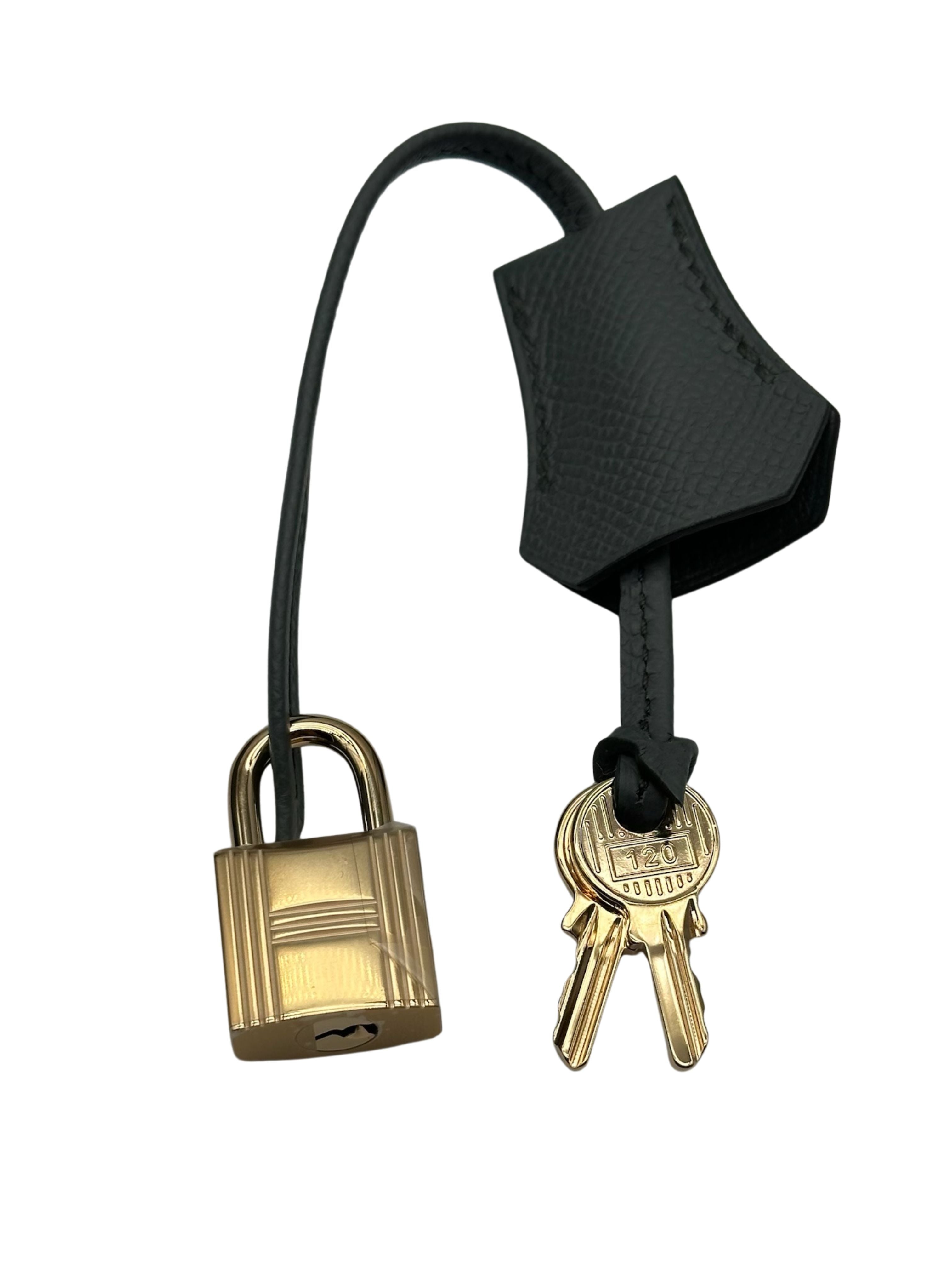 Hermès Kelly 25 Epsom Vert Amande Gold Hardware