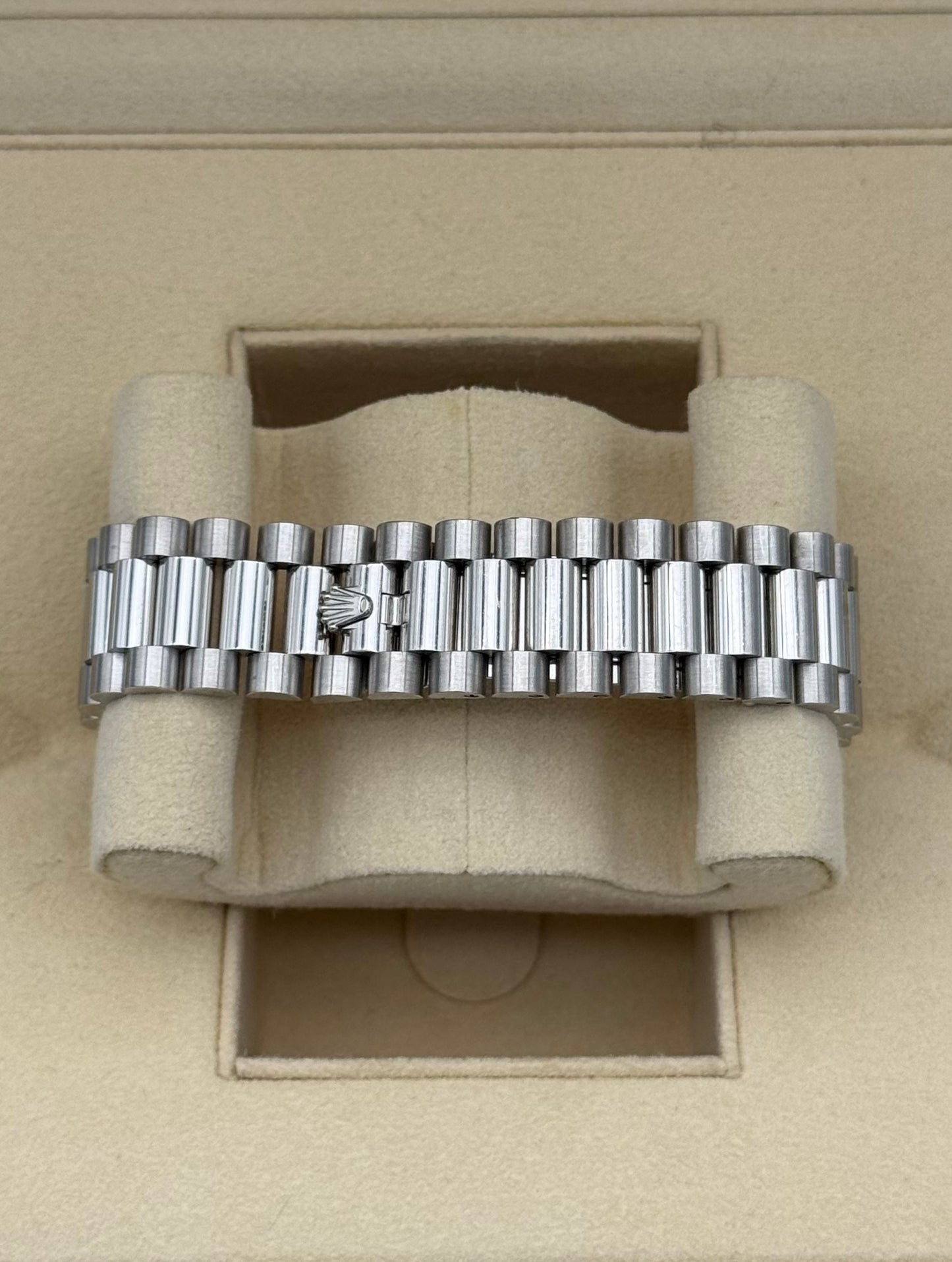 Rolex Day Date 40mm White Gold Platinum Baguette Dial