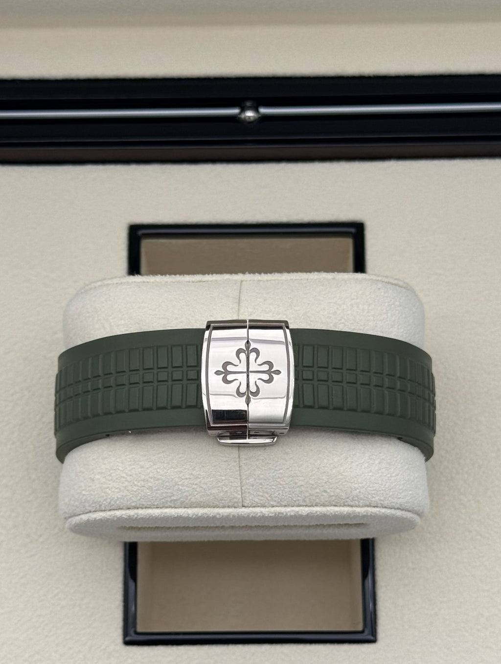 Patek Philippe Aquanaut 5168G-001