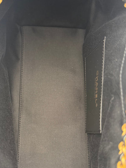 Chanel 25 Medium Black Caviar Gold-Tone Metal