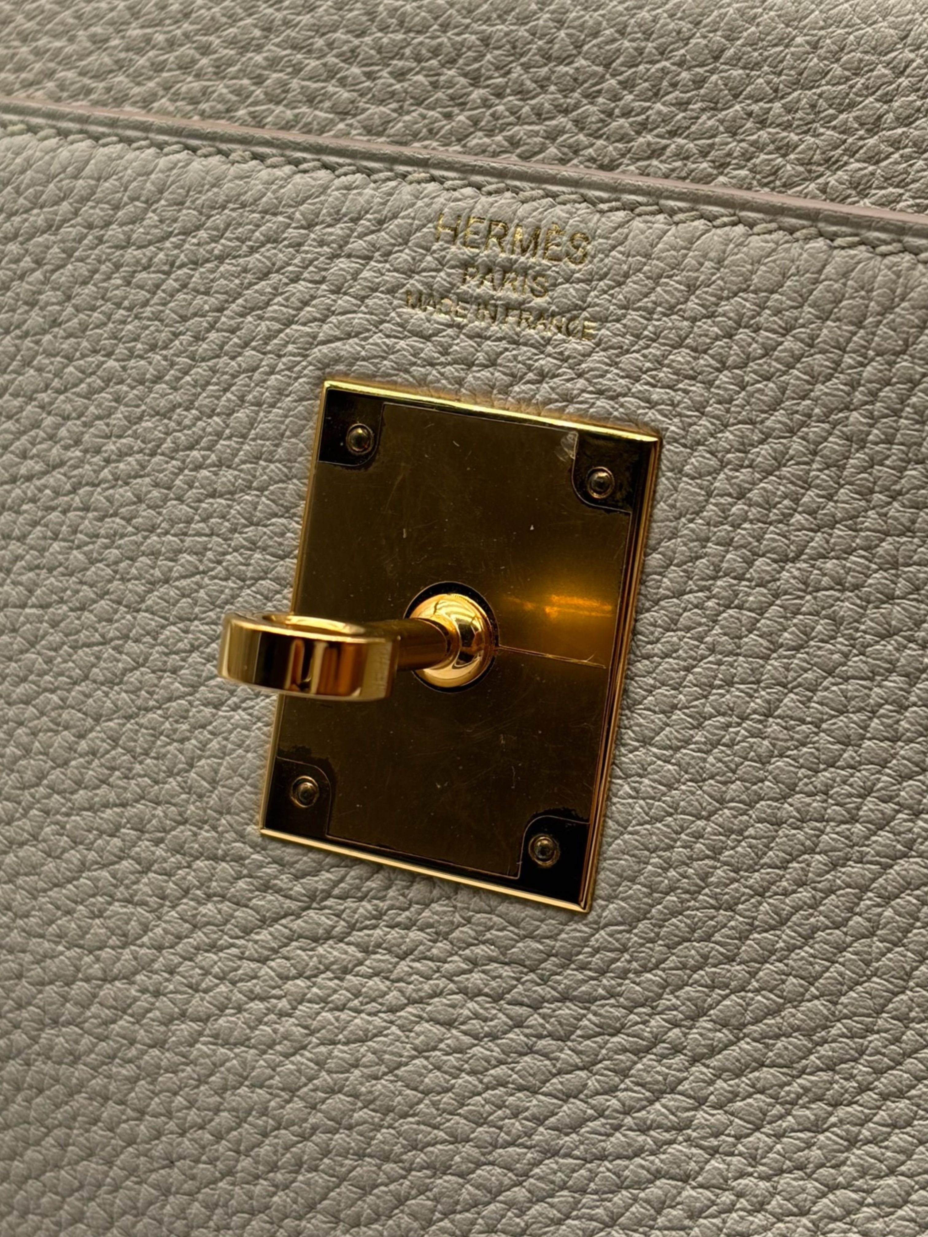 Hermès Kelly 28 Togo Beton Gold Hardware