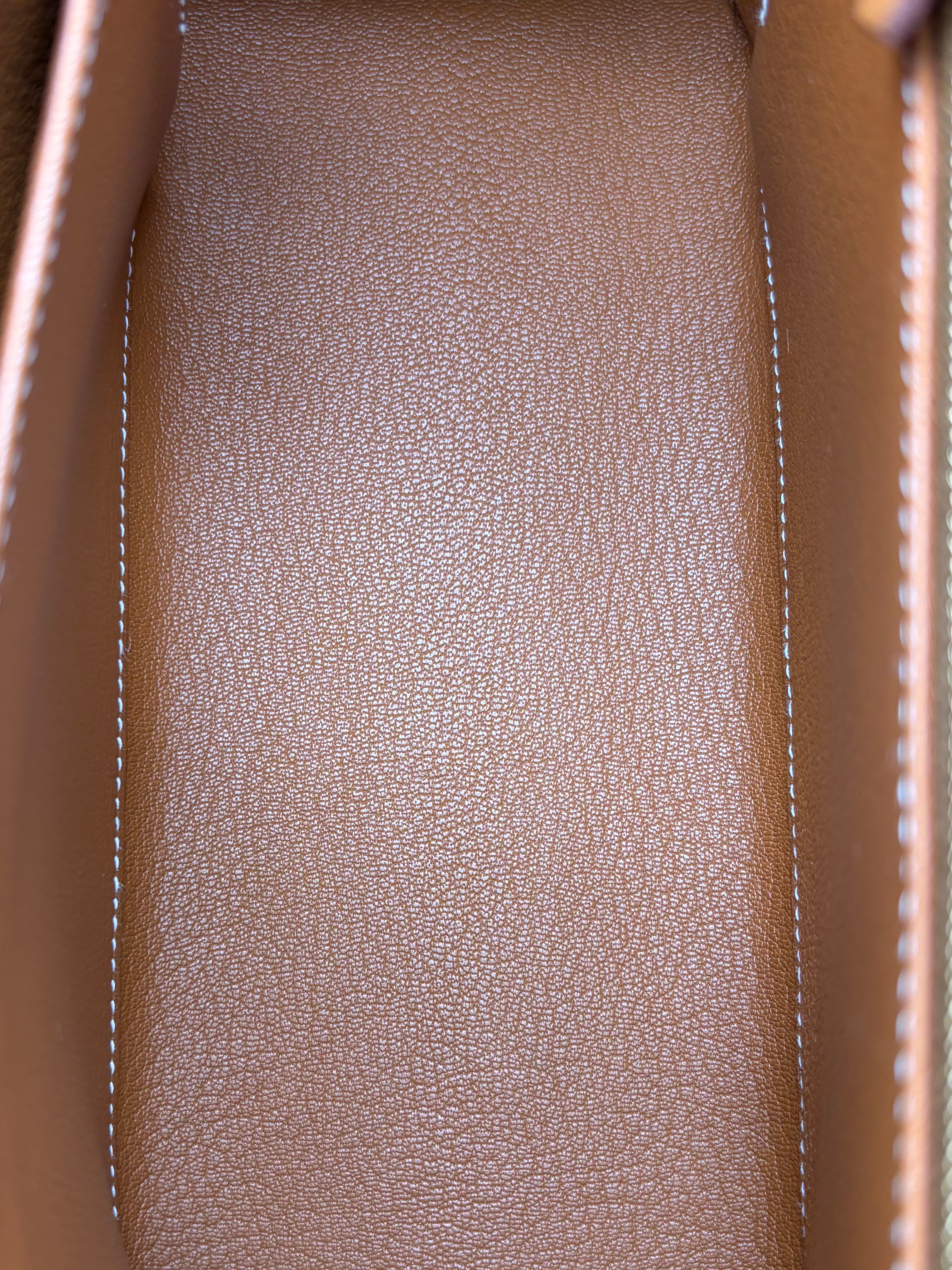 Hermès Kelly 25 Epsom Gold Gold Hardware