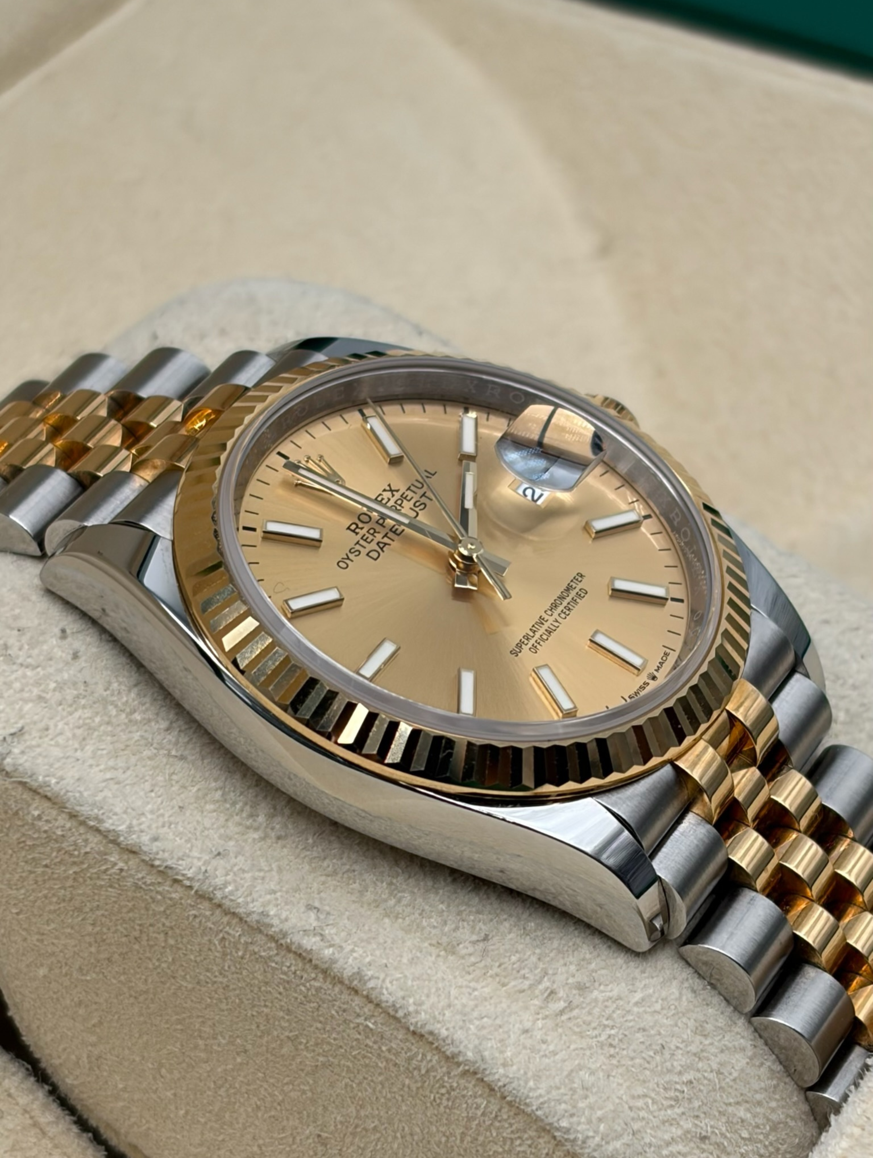 Rolex Datejust 36mm Steel/Gold Champagne Dial