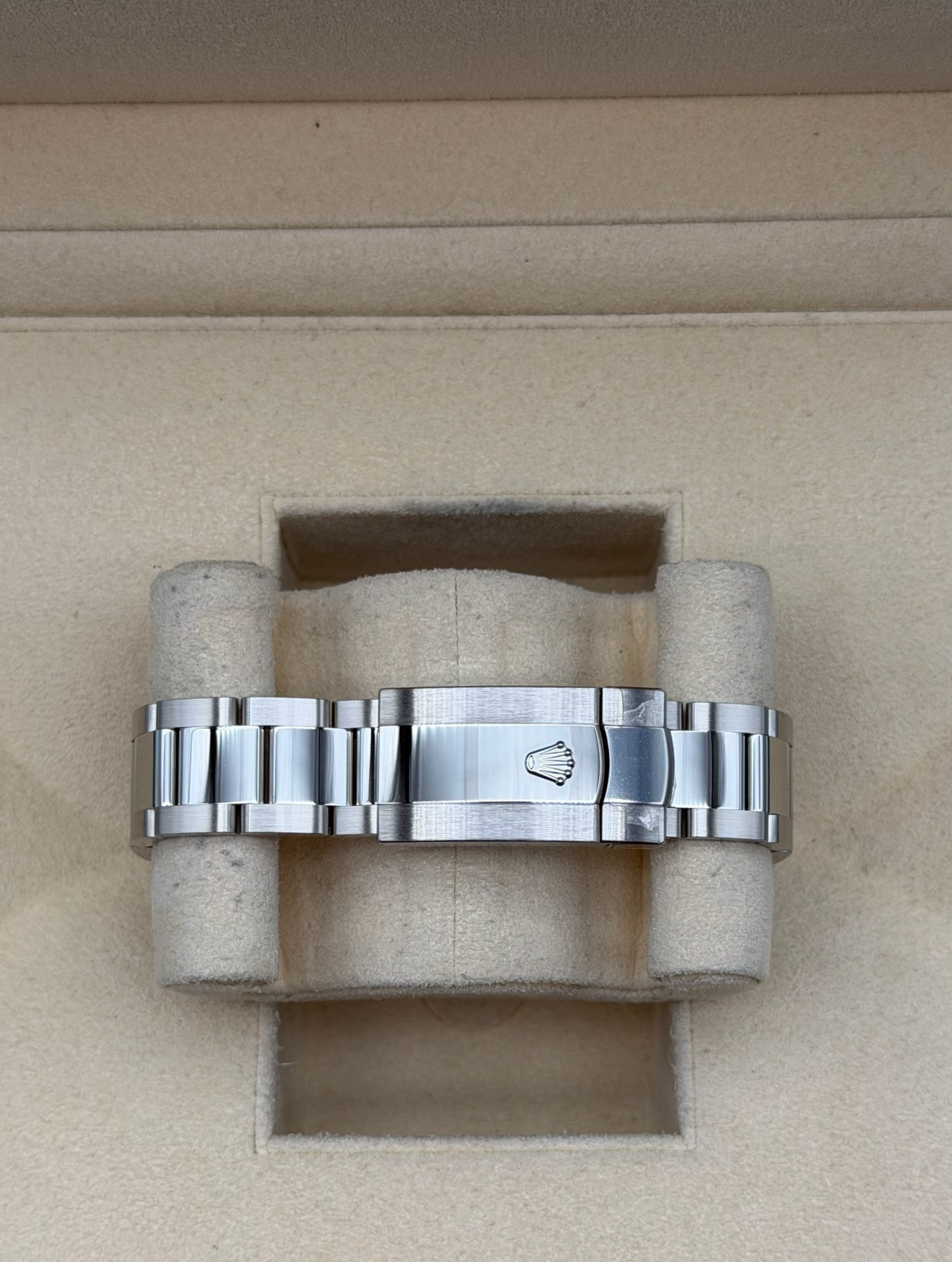 Rolex Datejust 41mm Rhodium Dial Oyster