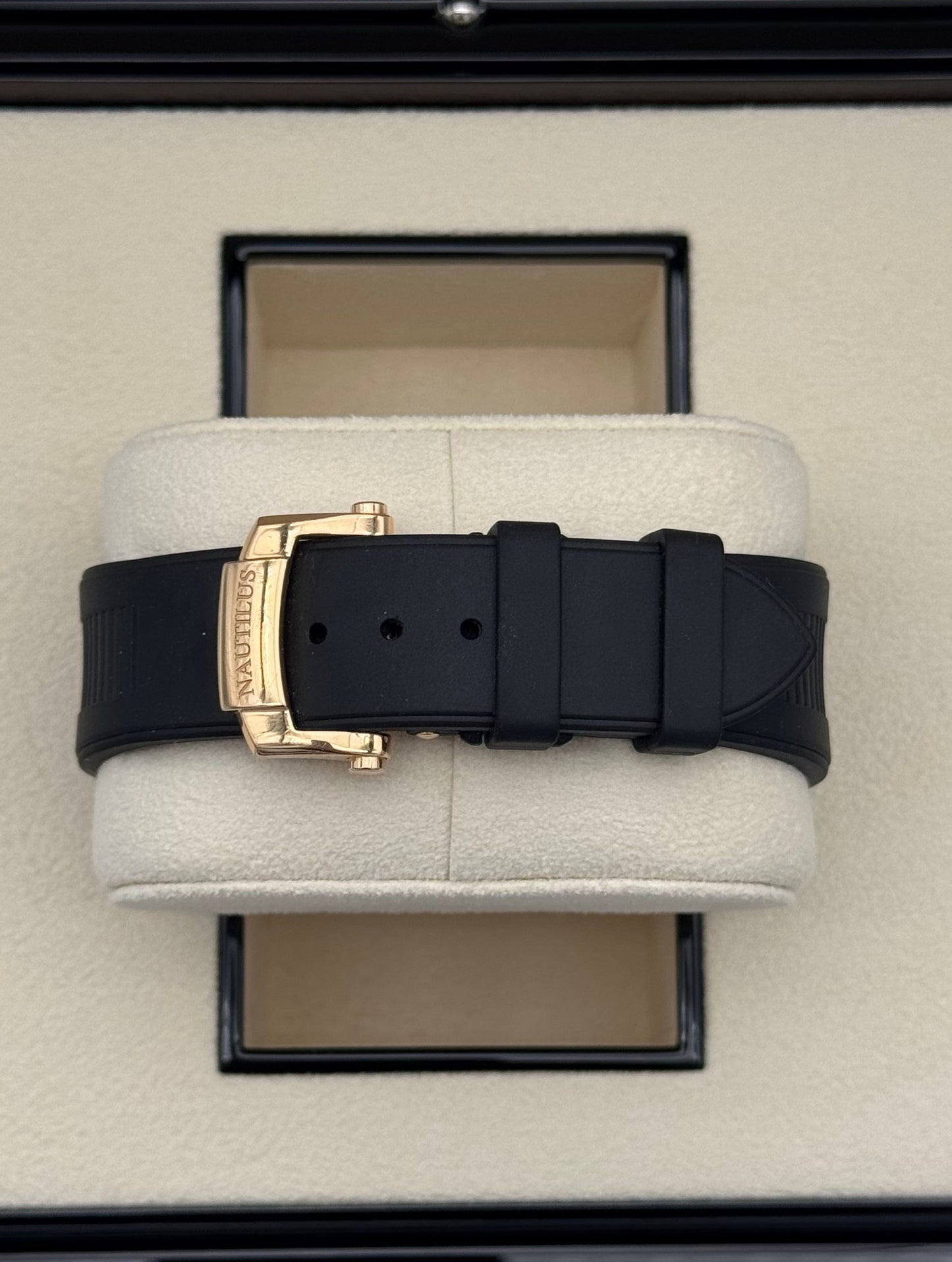 Patek Philippe Nautilus 5712R-001