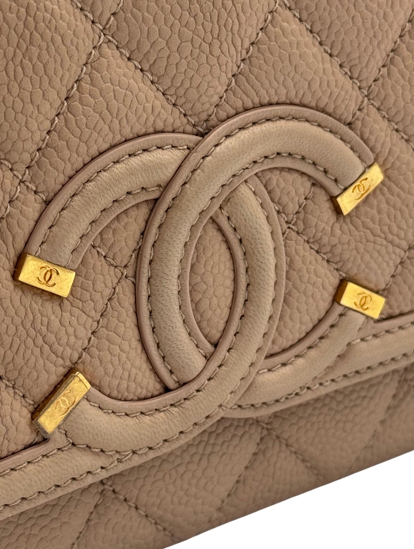 Chanel CC Filigree Caviar Pink Gold Tone-Metal