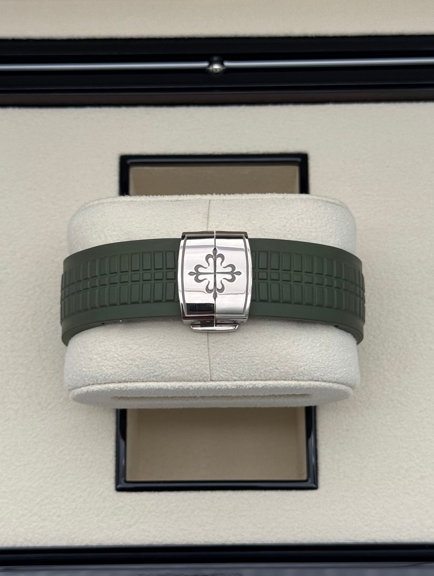 Patek Philippe Aquanaut 5168G-010