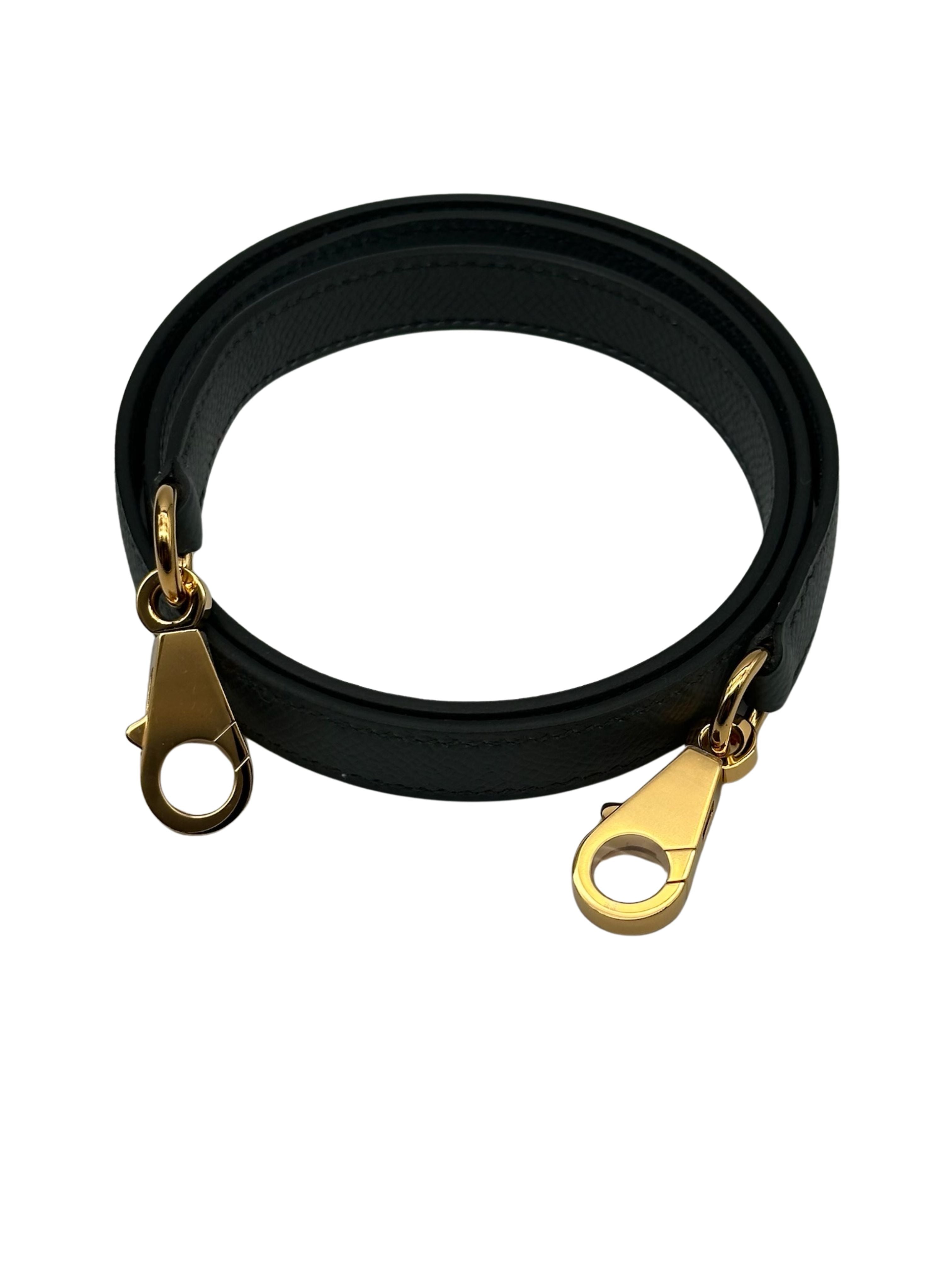 Hermès Kelly 28 Epsom Verde Almendra Herraje Dorado