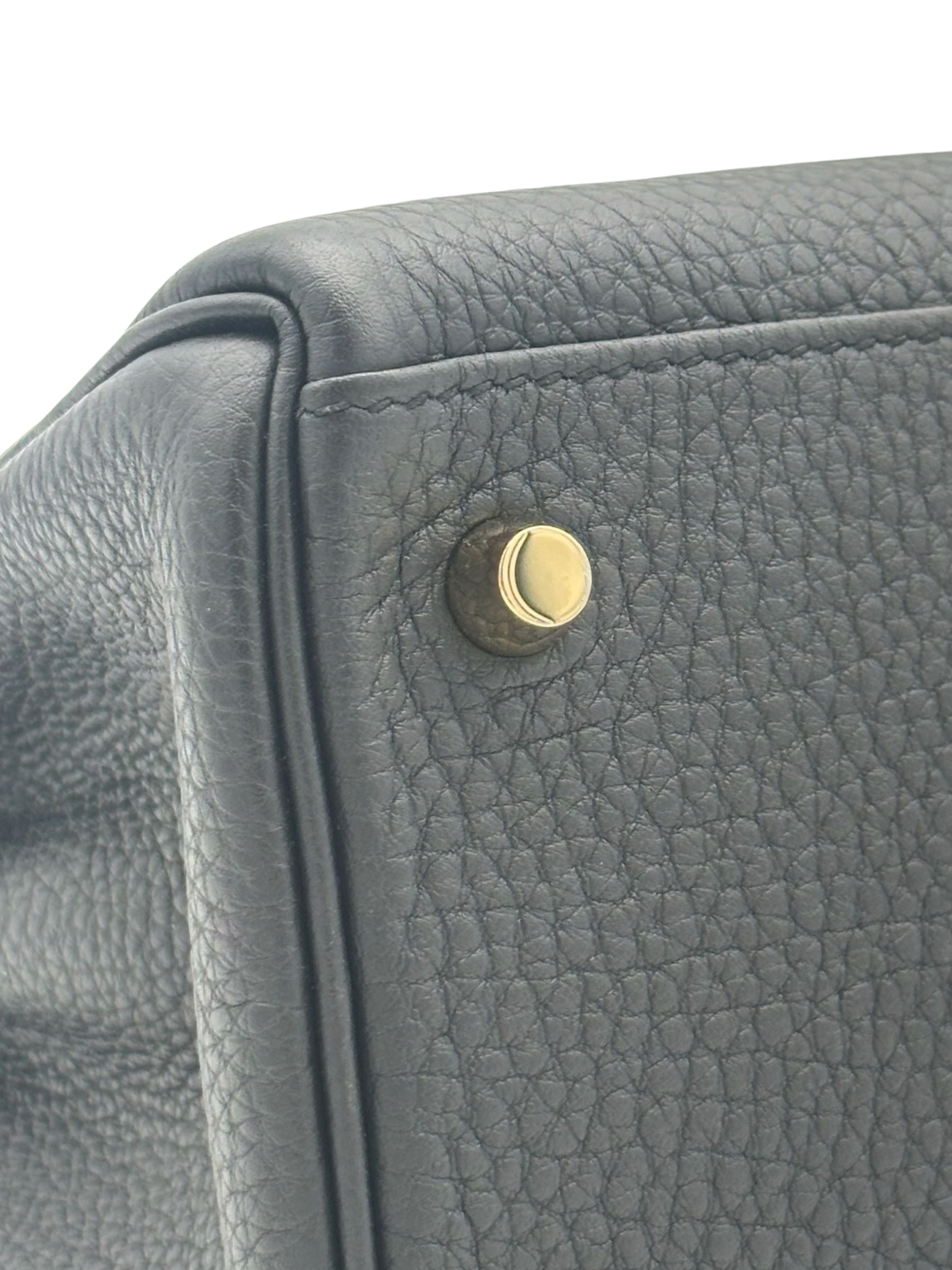 Hermès Kelly 28 Togo Black Gold Hardware