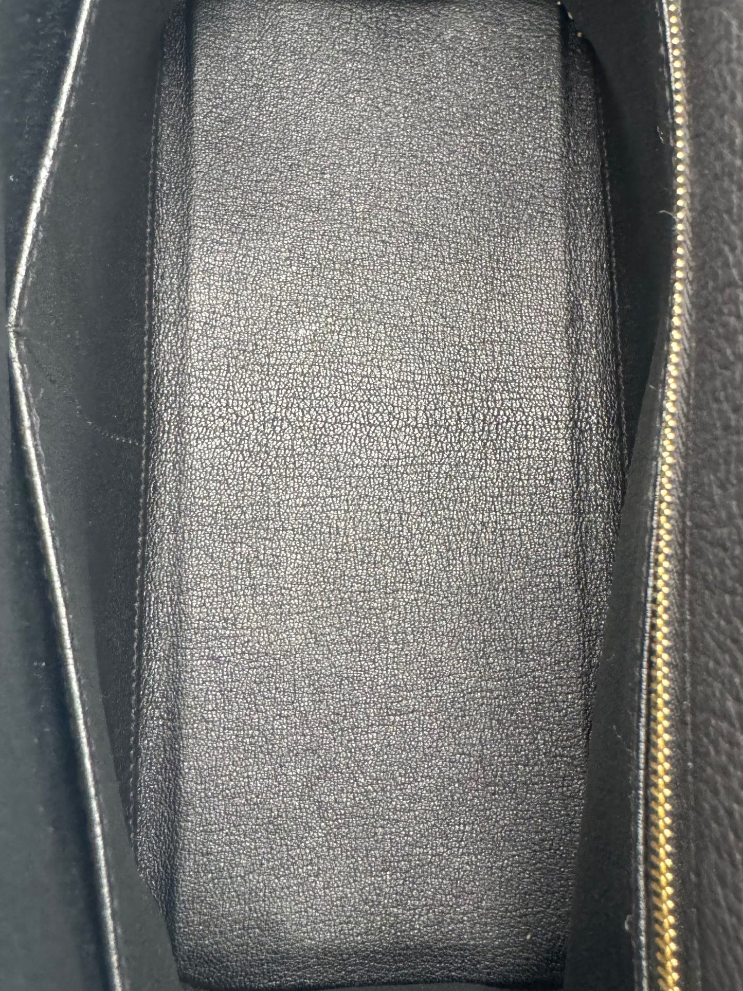 Hermès Kelly 28 Togo Black Gold Hardware