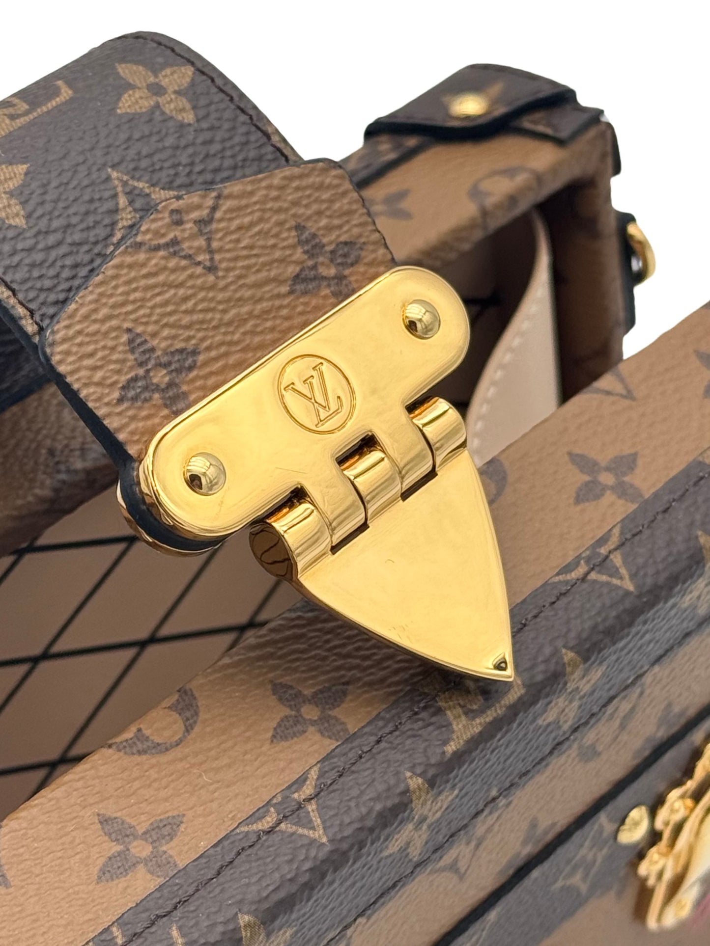 Louis Vuitton Petite Malle