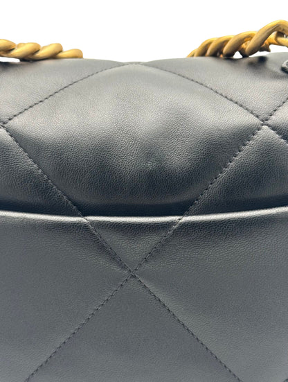Chanel 19 Black