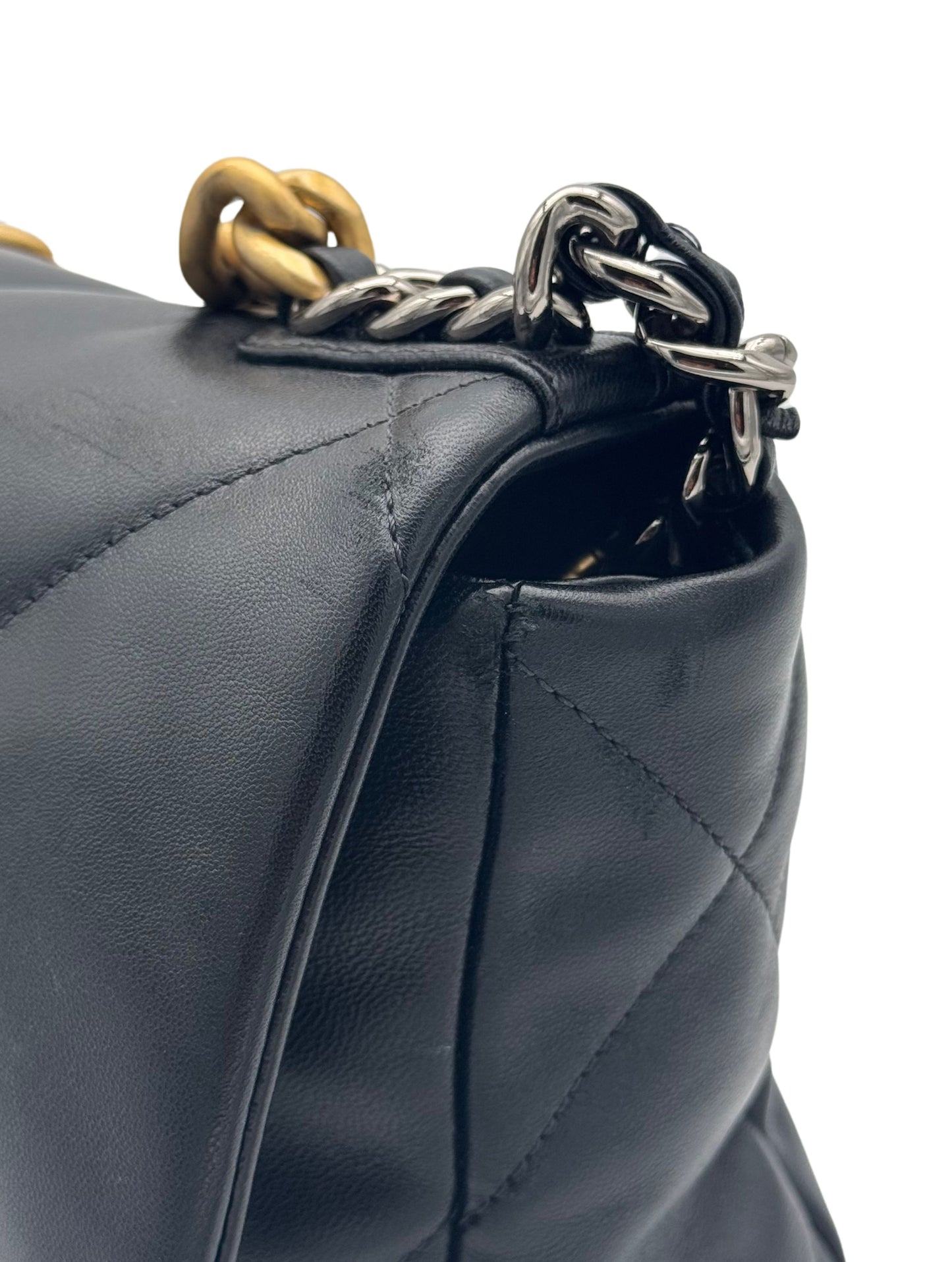 Chanel 19 Black