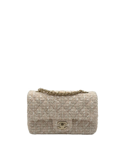 Buy Chanel Classic lana azul Gold-Tone Metal, Compra bolso beige lana metal tono plata en Marbella | Chanel bag beige tweed. Worldwide shipping.
