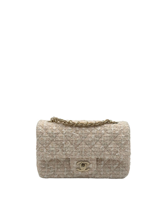 Buy Chanel Classic lana azul Gold-Tone Metal, Compra bolso beige lana metal tono plata en Marbella | Chanel bag beige tweed. Worldwide shipping.