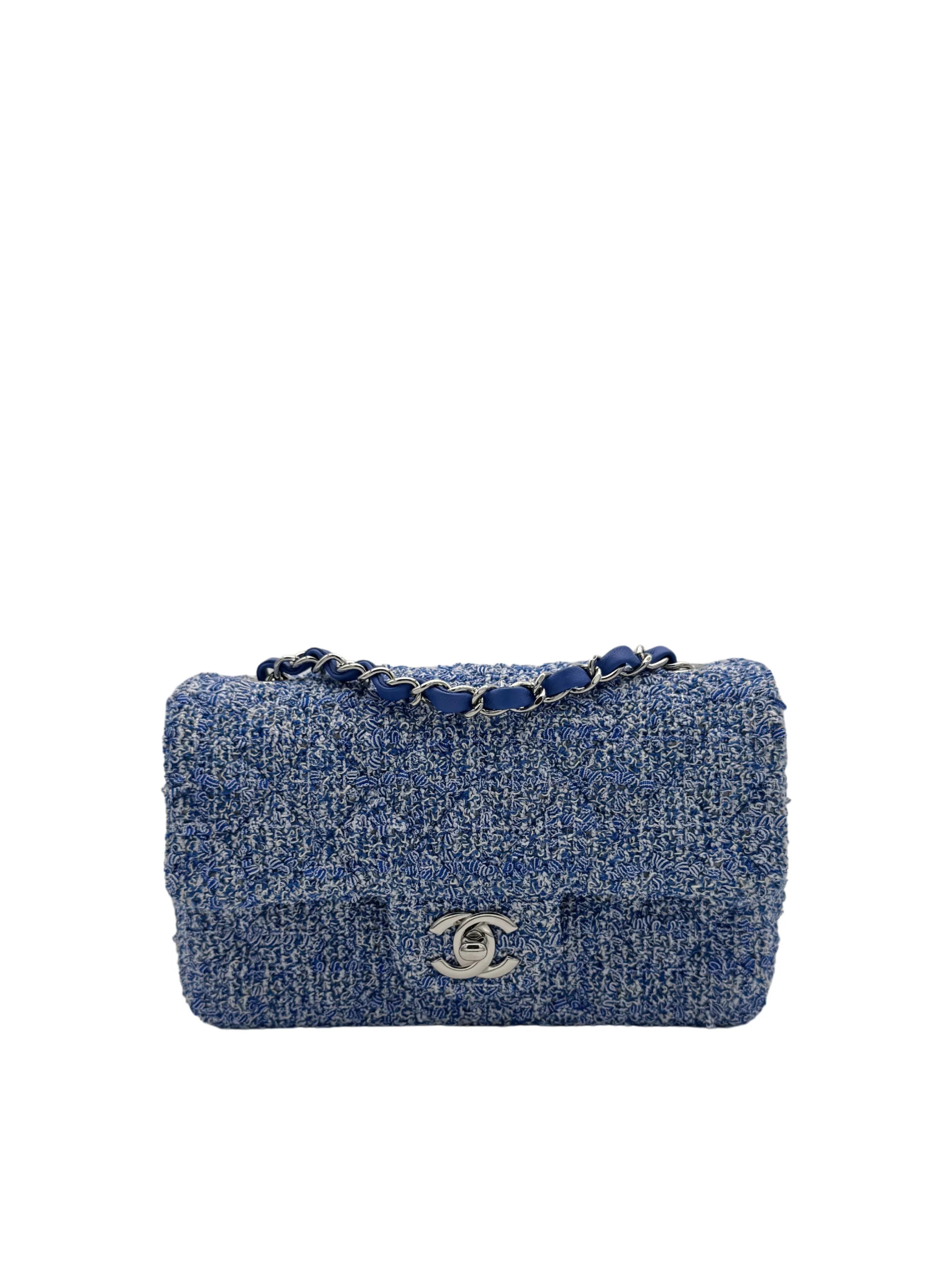 Buy Chanel Classic lana azul Silver-Tone Metal, Compra bolso azul lana metal tono plata en Marbella | Chanel bag blue tweed. Worldwide shipping.