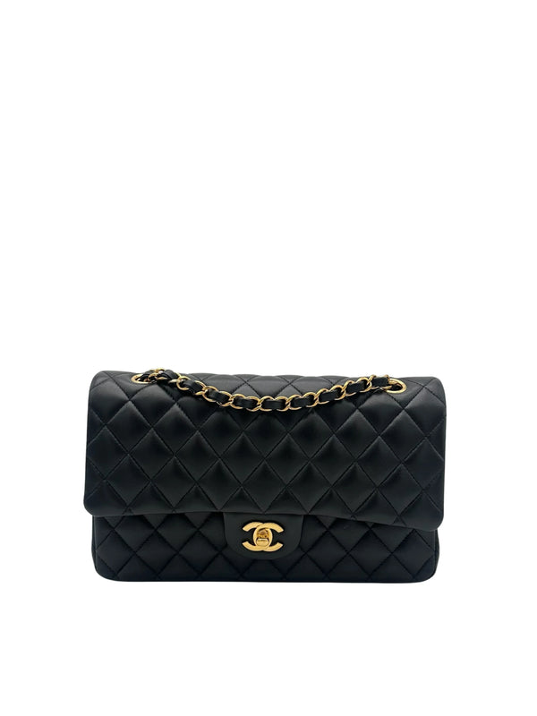 Buy Chanel Classic Medium Black Lambskin Gold-Tone Metal full set in Marbella & Sotogrande | Compra bolso Chanel clásico tamaño mediano. Envio internacional.