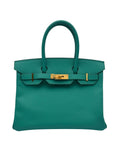 Hermès Birkin 30 color vert verone, piel Epsom, herrajes dorado, año 2019. / Hermès Birkin 30 vert verone in Epsom leather with gold hardware, year 2019.