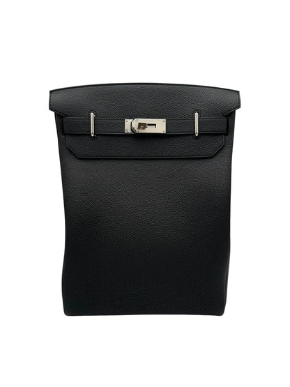 Hermes Hac A Dos GM de piel Togo black herrajes paladio, año 2025, full set. Black Togo leather, palladium hardware.
