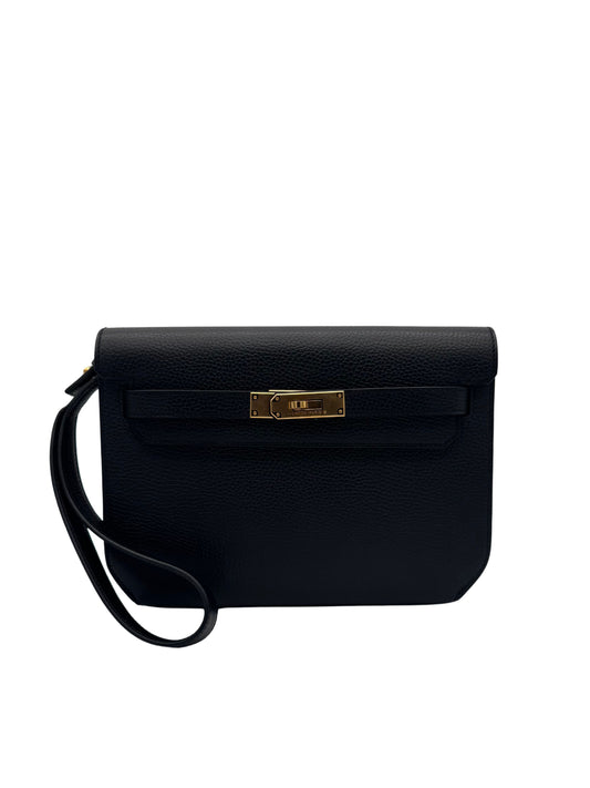 Bag Hermès Kelly Depeches 25 Galos Black Gold Hardware in Marbella | Compra-venta de artículos de segunda mano.