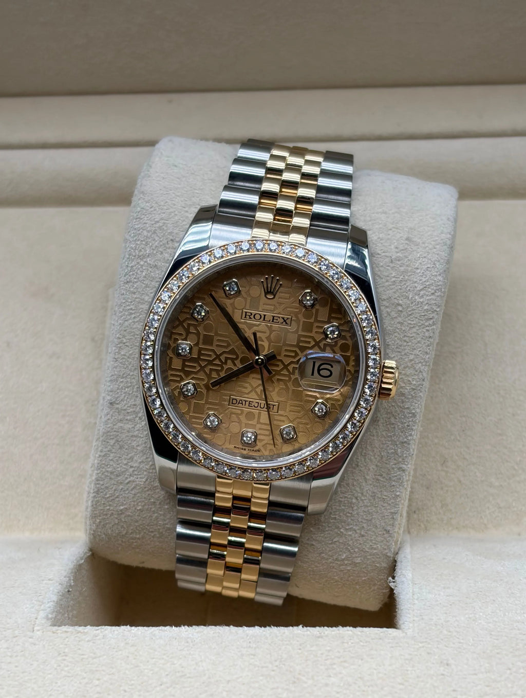Rolex Datejust 36mm Steel/Gold Anniversary Dial Diamond Bezel full set in Sotogrande | Reloj Rolex Datejust 36mm acero/oro esfera aniversario diamantes bisel diamantes.