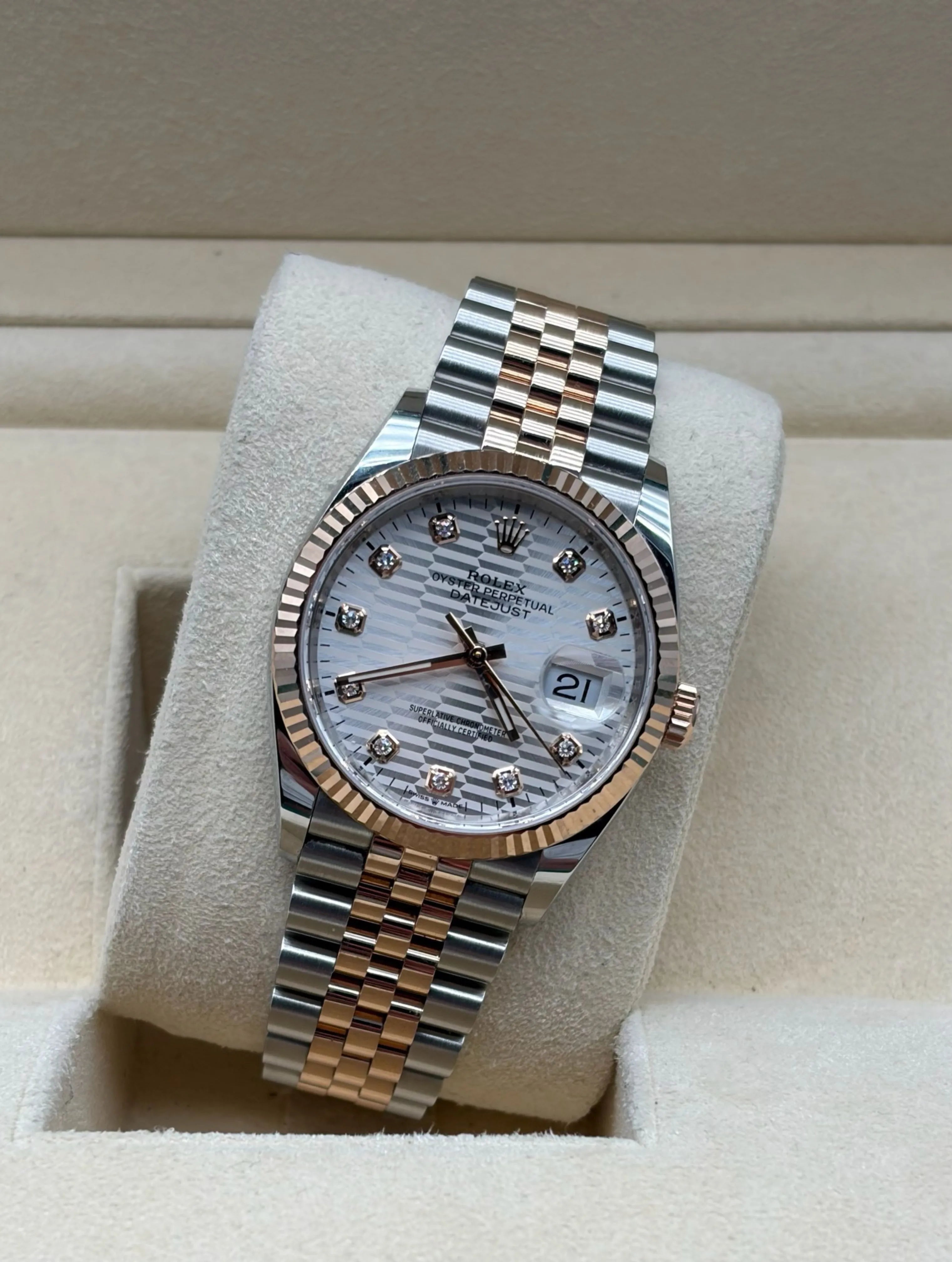 Rolex Datejust 36mm Steel/R. Gold Motif Dial full set in Sotogrande | Reloj Rolex Datejust 36mm acero y oro rosa esfera motif con diamantes, envío internacional.