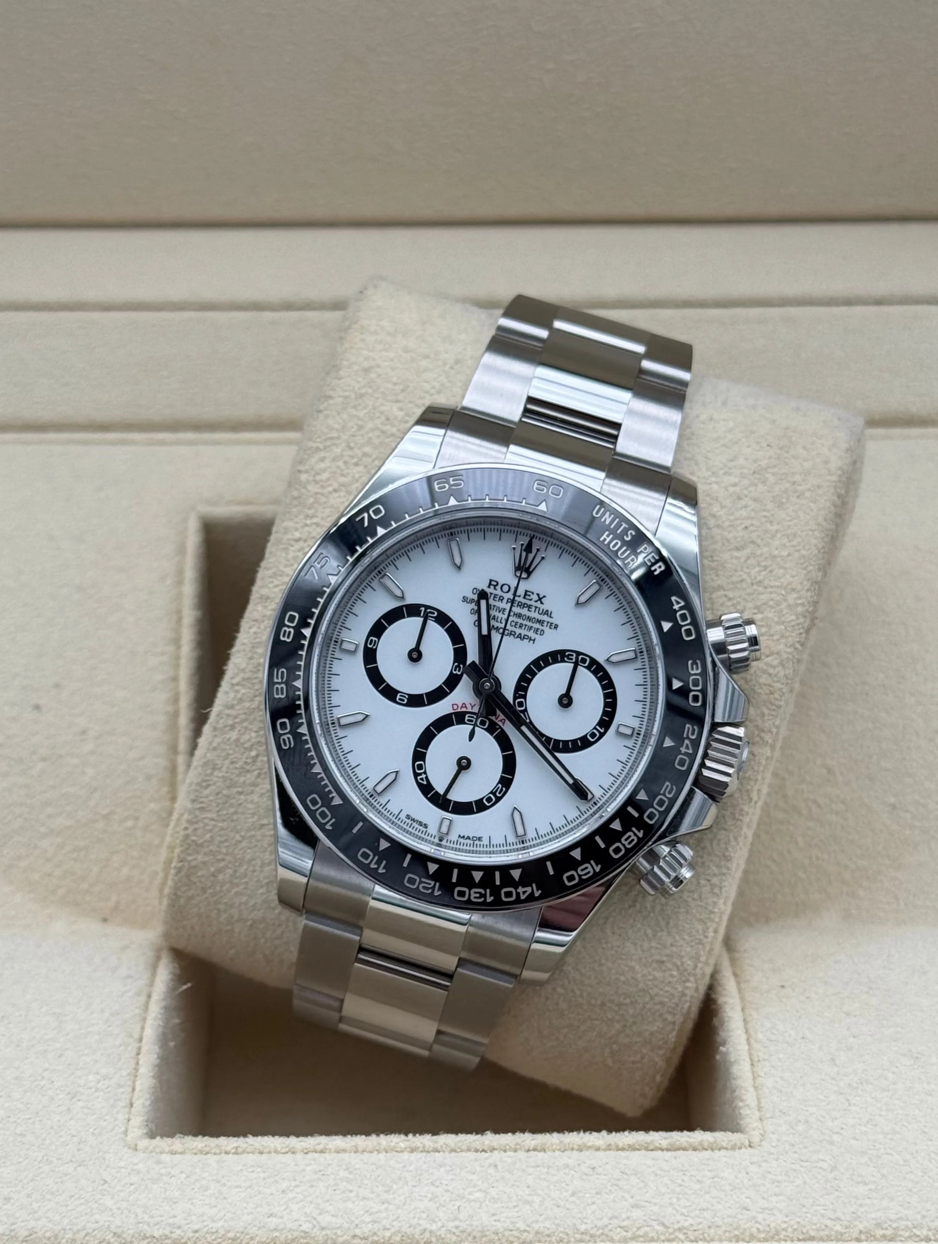 Rolex Daytona Steel Black Ceramic White Dial | Reloj Rolex Daytona acero bisel ceramico esfera Panda, envio internacional.