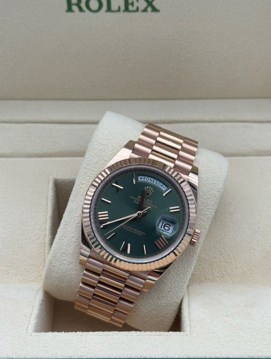Rolex Daydate oro rosa esfera oliva 20213full set original - reloj de lujo disponible en Marbella con envío internacional