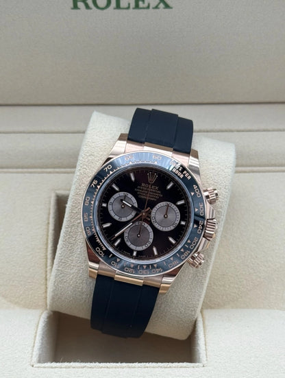 Rolex Daytona Rose Gold Oysterflex Black Dial 2024 full set original - reloj de lujo disponible en Marbella con envío internacional