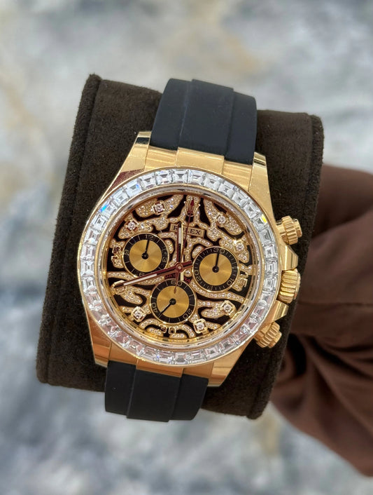 Rolex Daytona Gold Oysterflex Eye Of The Tiger Dial  2019 full set original - reloj de lujo disponible en Marbella con envío internacional