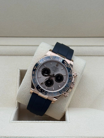 Rolex Daytona Rose Gold Oysterflex Sundust Dial 2024 full set original - reloj de lujo disponible en Marbella con envío internacional.