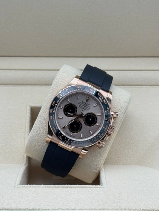 Rolex Daytona Rose Gold Oysterflex Sundust Dial 2024 full set original - reloj de lujo disponible en Marbella con envío internacional.