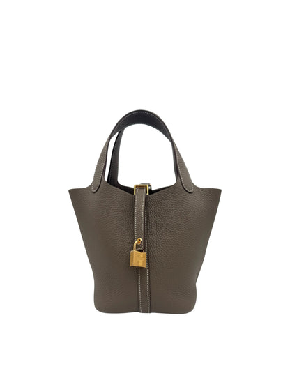 Hermès Picotin 18 Clemence Etoupe con herrajes dorados. Leather bag made in France with gold hardware.