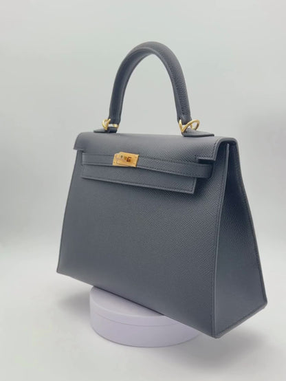Hermès Kelly 25 Epsom Black Gold Hardware