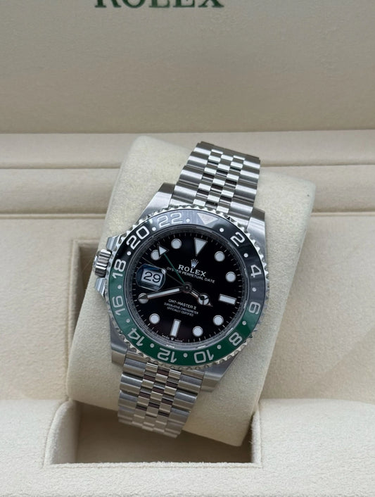 Rolex GMT-Master II "Sprite" Jubilee 2024 Marbella, bisel verde negro, full set, nuevo con caja y tarjeta // Rolex GMT-Master II Sprite Jubilee 2024 Marbella, green black bezel, full set, new with box and card