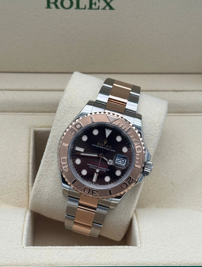Rolex Yacht-Master 40mm acero y oro rosa con esfera chocolate ref. 126621 año 2021, como nuevo con caja y garantía.
